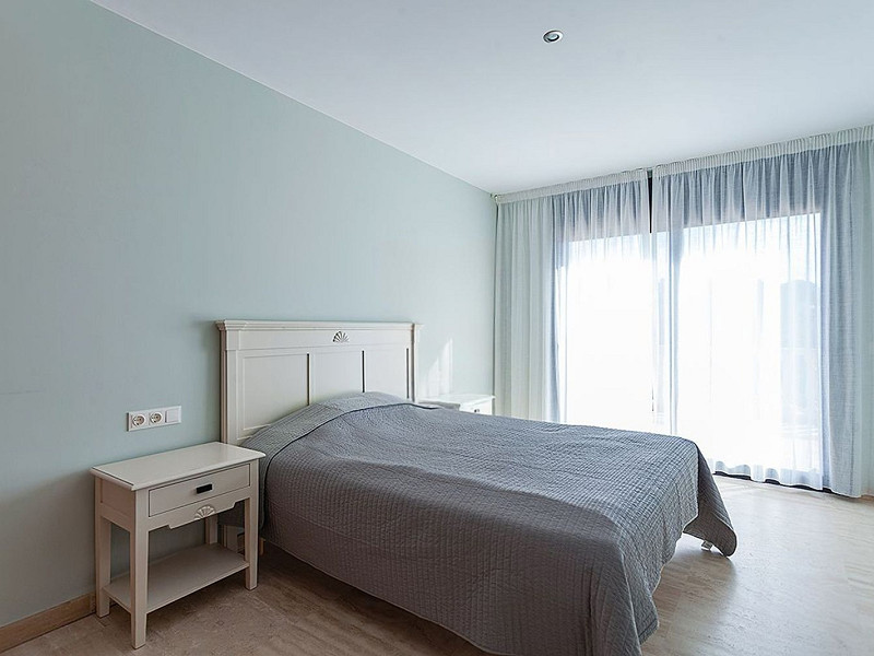 Villa de lujo de estilo clásico frente al mar en la Costa Brava, situada en la prestigiosa urbanización La Montgoda, Lloret de Mar. Foto:  19