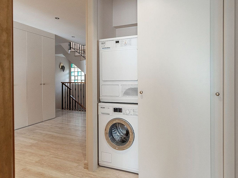 Villa de lujo de estilo clásico frente al mar en la Costa Brava, situada en la prestigiosa urbanización La Montgoda, Lloret de Mar. Foto:  27