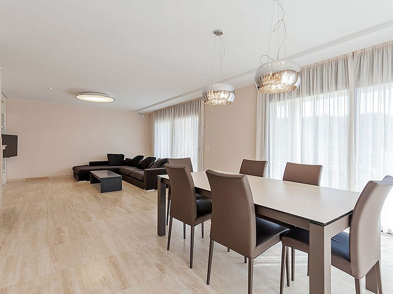 Villa de lujo de estilo clásico frente al mar en la Costa Brava, situada en la prestigiosa urbanización La Montgoda, Lloret de Mar. Foto:  6