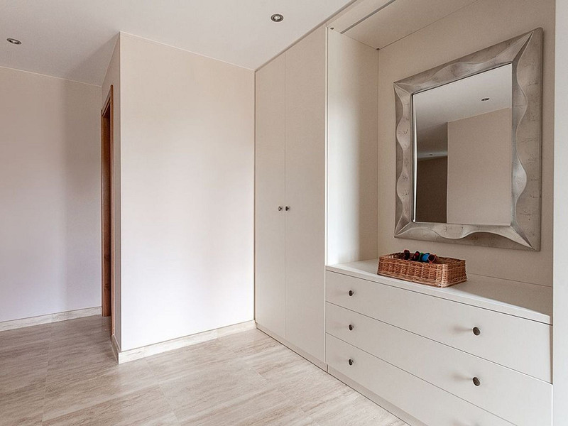 Villa de lujo de estilo clásico frente al mar en la Costa Brava, situada en la prestigiosa urbanización La Montgoda, Lloret de Mar. Foto:  12