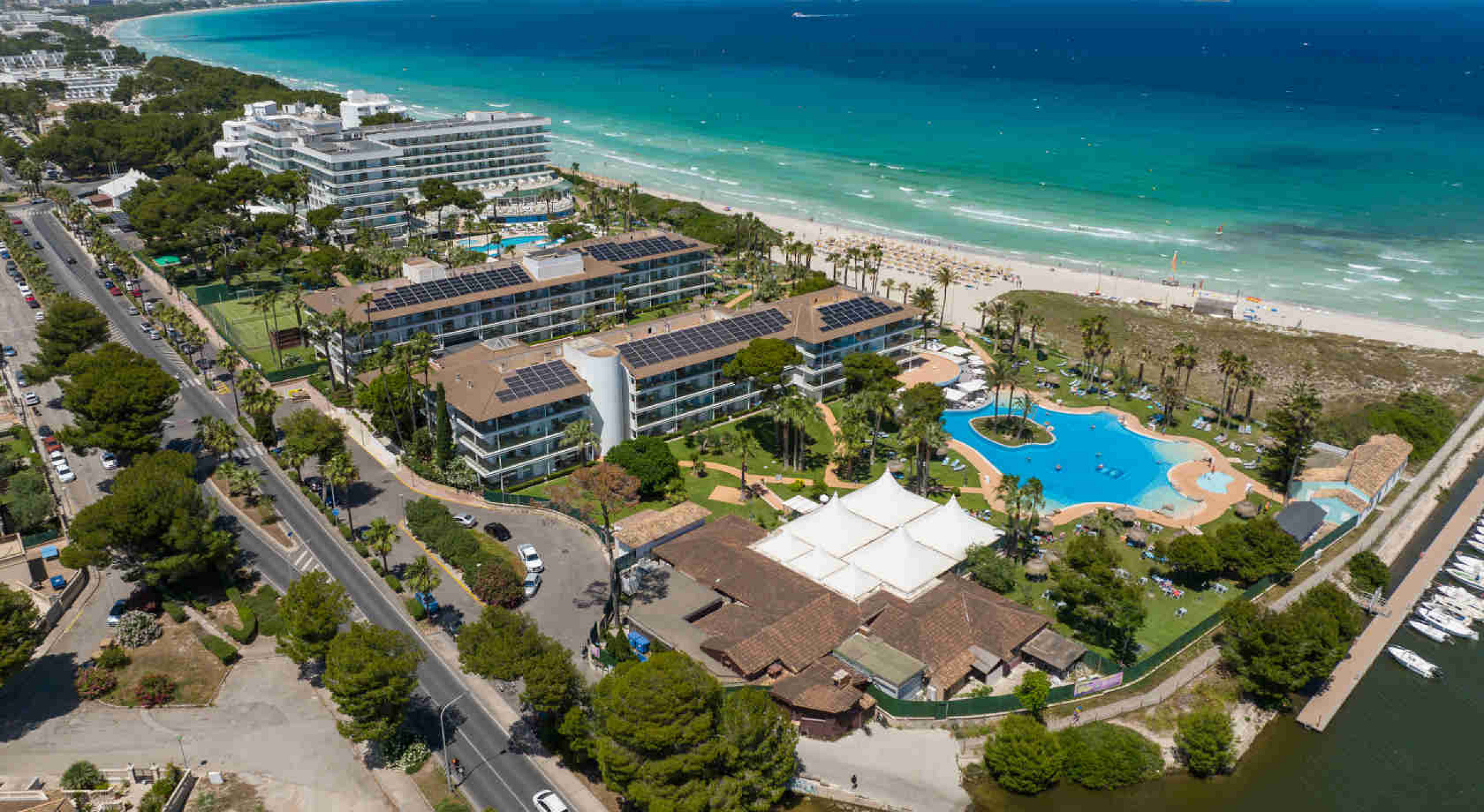 4-Star Hotel with Operator in a Popular Costa Brava Resort