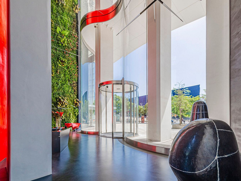 Luxury New Development on the Frontline of the Sea in Diagonal Mar, Barcelona. Photo:  28