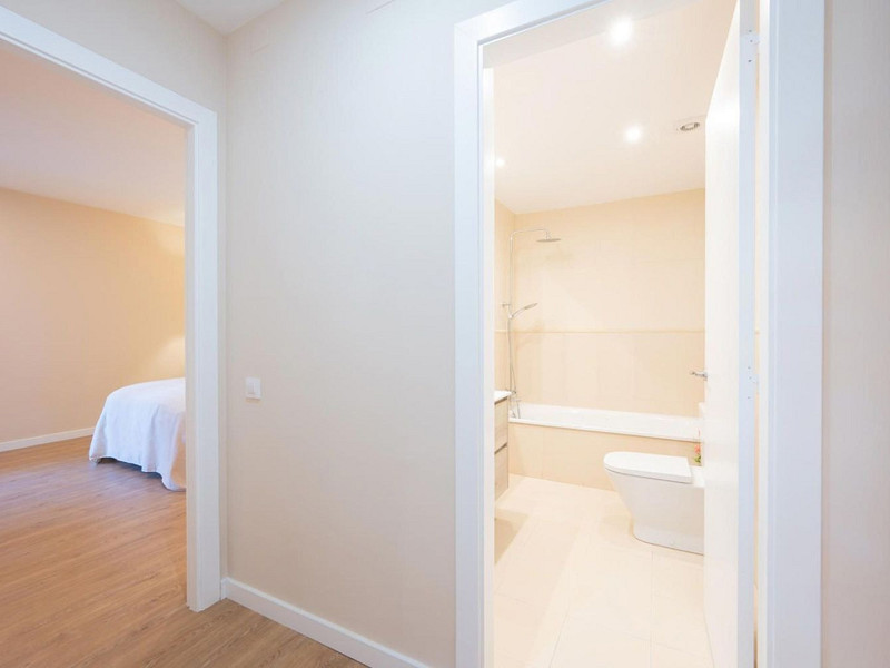 High-End Contemporary Villa with Garden and Pool in Sant Cugat del Valles, Barcelona. Photo:  7