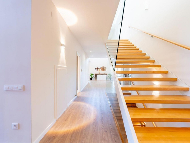 High-End Contemporary Villa with Garden and Pool in Sant Cugat del Valles, Barcelona. Photo:  43