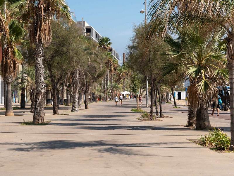 Жилой комплекс Marenostrum в Бадалоне, всего в 3 км от Барселоны. Фото:  27