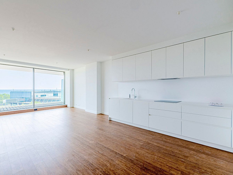 Элитная новостройка на первой линии моря в Диагональ Мар, Барселоне. Фото:  2