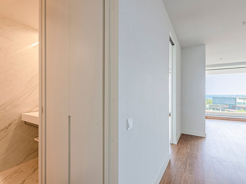 Элитная новостройка на первой линии моря в Диагональ Мар, Барселоне. Фото:  5