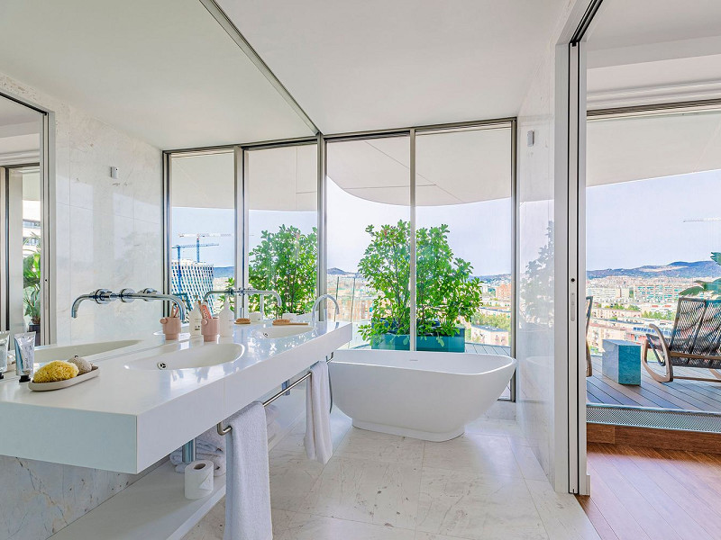 Obra nueva de lujo frente al mar en Diagonal Mar, Barcelona. Foto:  16