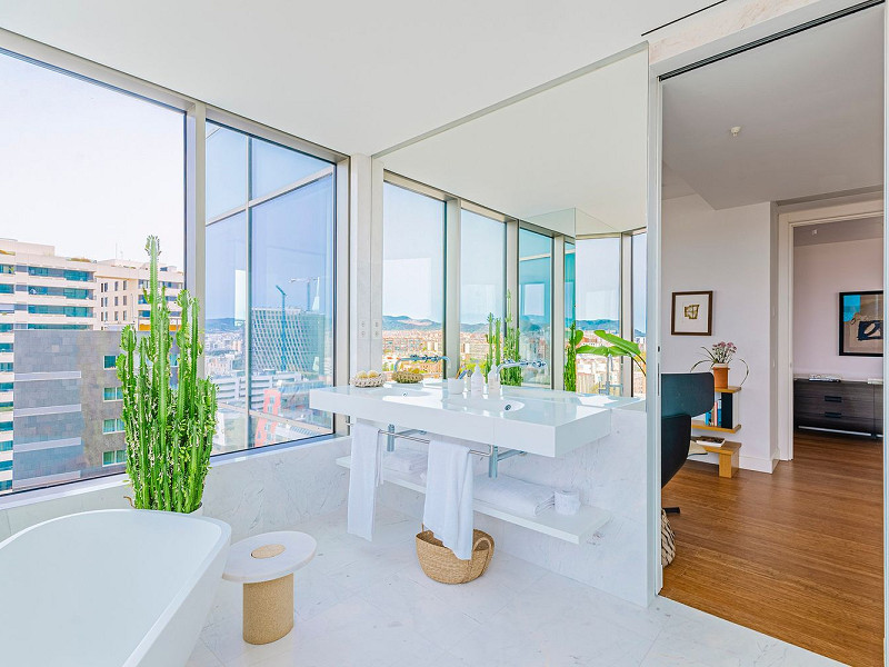 Luxury New-Build Homes on the Seafront in Diagonal Mar, Barcelona. Photo:  14