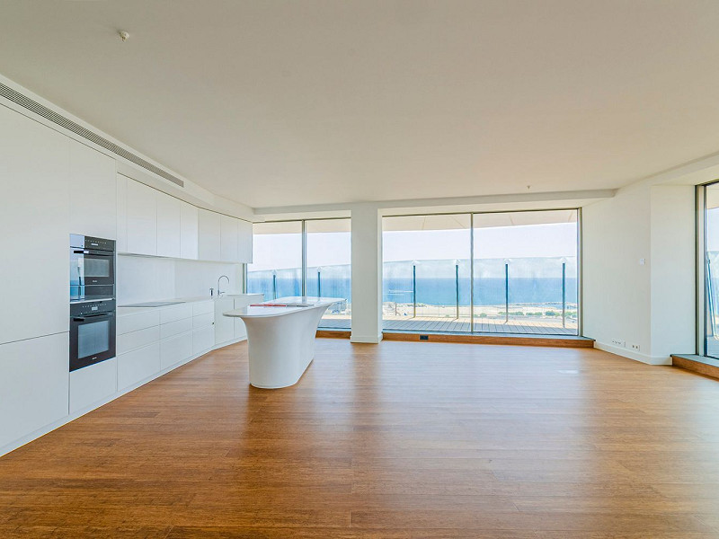 Элитная новостройка на первой линии моря в Диагональ Мар, Барселона. Фото:  3