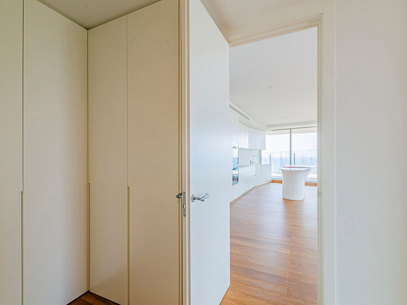 Элитная новостройка на первой линии моря в Диагональ Мар, Барселона. Фото:  14