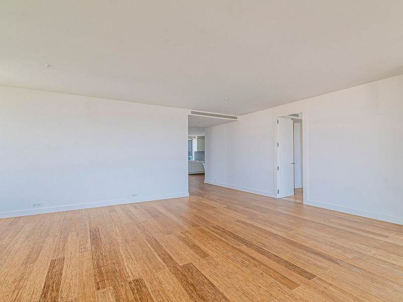 Элитная новая квартира на первой линии моря в Диагональ Мар, Барселона. Фото:  10