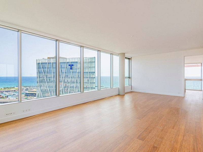 Элитная новостройка на первой линии моря в Диагональ Мар, Барселона. Фото:  1