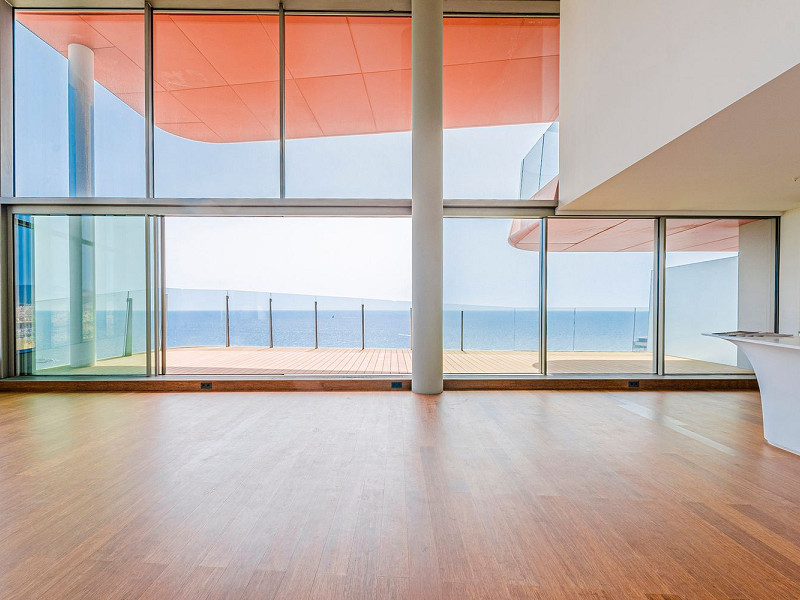 Элитная новостройка на первой линии моря в Диагональ Мар, Барселона. Фото:  25