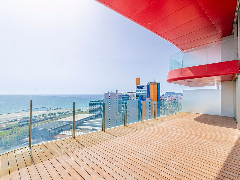 Элитная новостройка на первой линии моря в Диагональ Мар, Барселона. Фото:  32