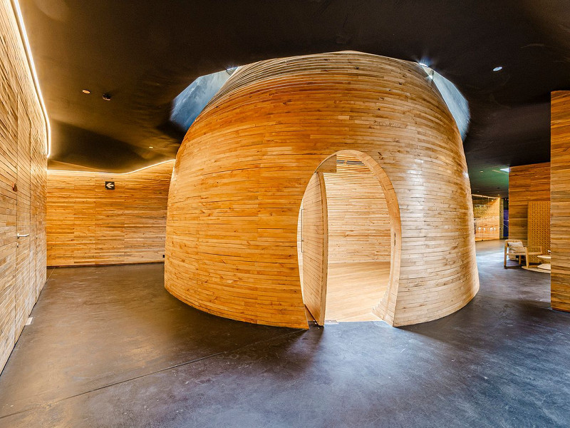 Элитная новостройка на первой линии моря в Диагональ Мар, Барселона. Фото:  47