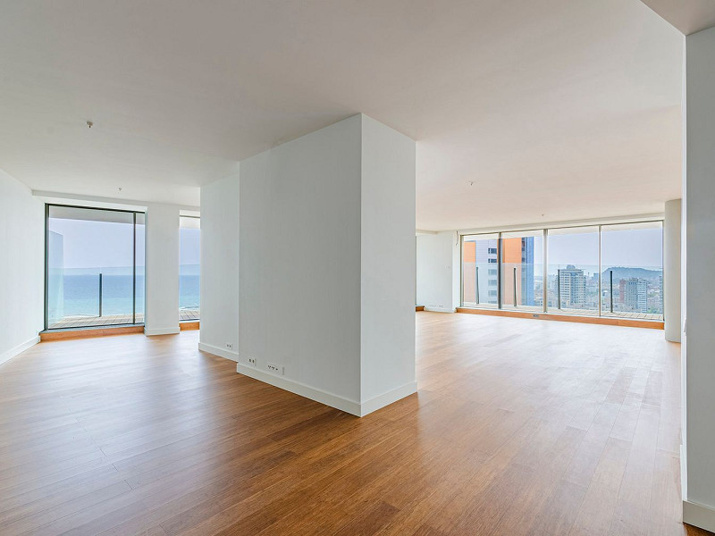 Элитная новостройка на первой линии моря в Диагональ Мар, Барселоне. Фото:  5