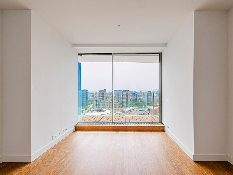 Элитная новостройка на первой линии моря в Диагональ Мар, Барселоне. Фото:  13