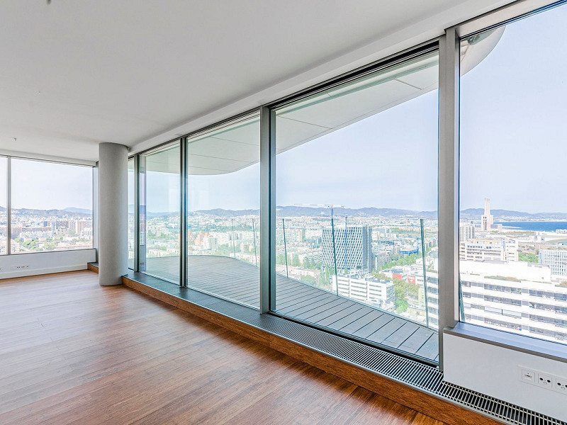 Элитная новостройка на первой линии моря в Диагональ Мар, Барселоне. Фото:  20