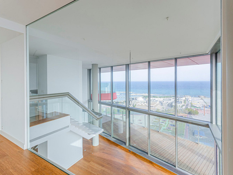 Элитный новый пентхаус на первой линии моря в Диагональ Мар, Барселоне. Фото:  8