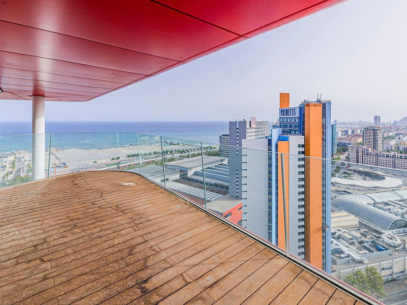 Элитный новый пентхаус на первой линии моря в Диагональ Мар, Барселоне. Фото:  9