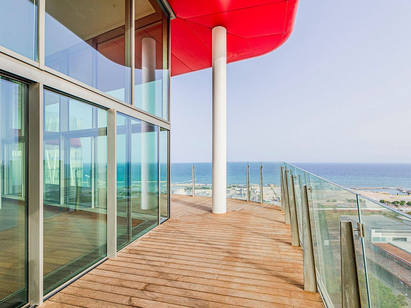 Элитный новый пентхаус на первой линии моря в Диагональ Мар, Барселоне. Фото:  11