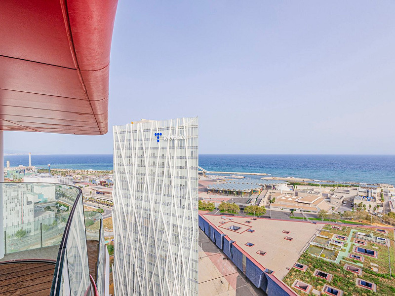 Элитный новый пентхаус на первой линии моря в Диагональ Мар, Барселоне. Фото:  38