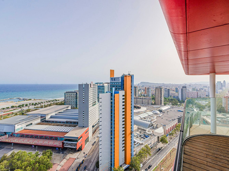 Элитный новый пентхаус на первой линии моря в Диагональ Мар, Барселоне. Фото:  48