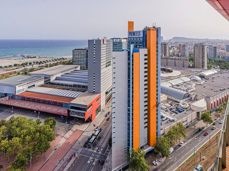 Элитный новый пентхаус на первой линии моря в Диагональ Мар, Барселоне. Фото:  49