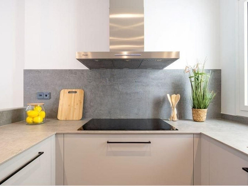 Роскошная квартира с утончённым дизайном на улице Касанова, Барселона. Фото:  8