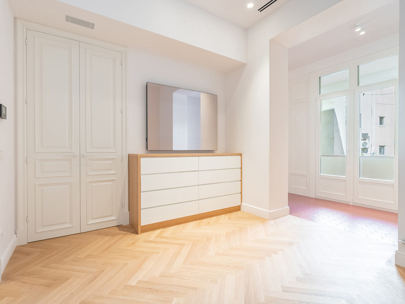 Элитная квартира в историческом центре Барселоны, рядом с Рамблас. Фото:  3