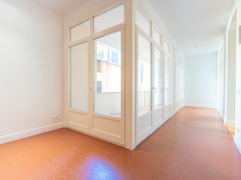 Элитная квартира в историческом центре Барселоны, рядом с Рамблас. Фото:  7