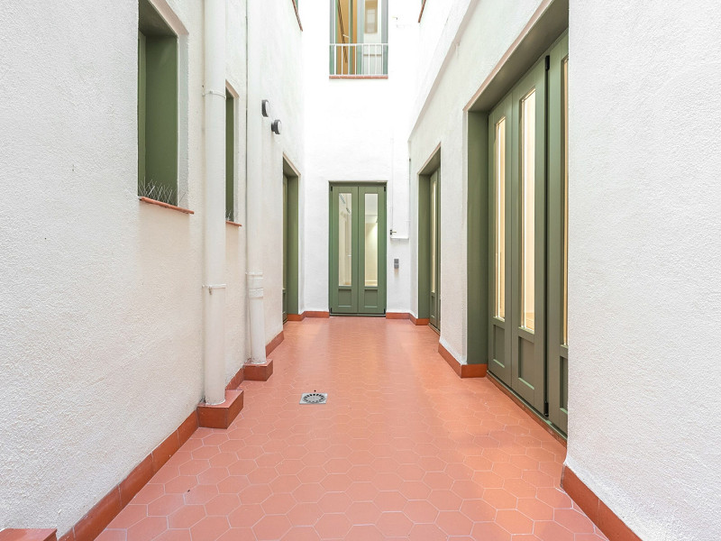 Элитная квартира в историческом центре Барселоны, рядом с Рамблас. Фото:  25