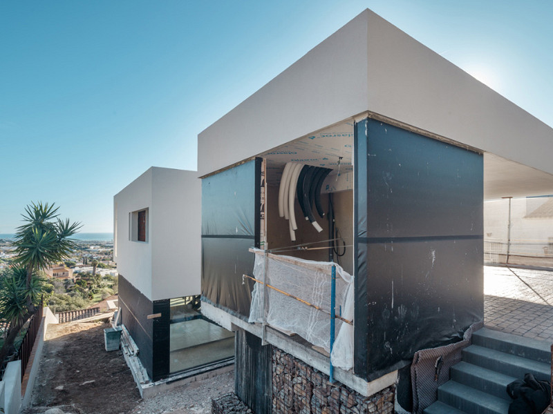 Новая вилла с видом на море и природным окружением в Премиа-де-Дальт, Барселона. Фото:  33