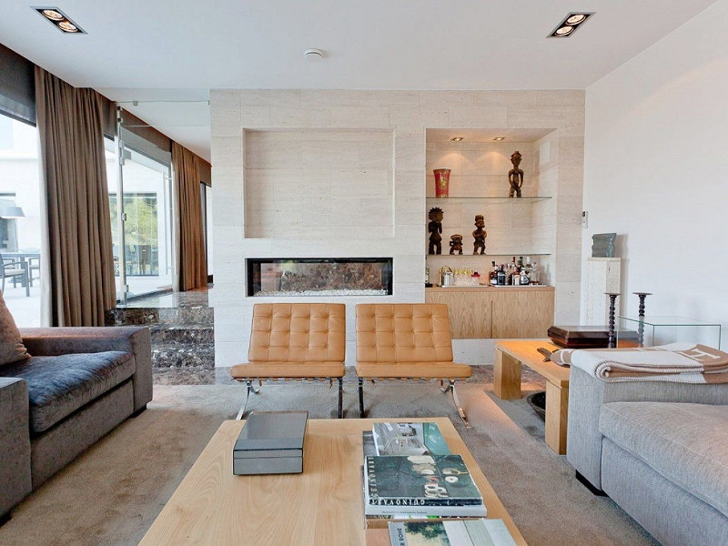 Дизайнерская вилла с видом на море в Сант-Андреу-де-Льяванерас, Барселона. Фото:  10