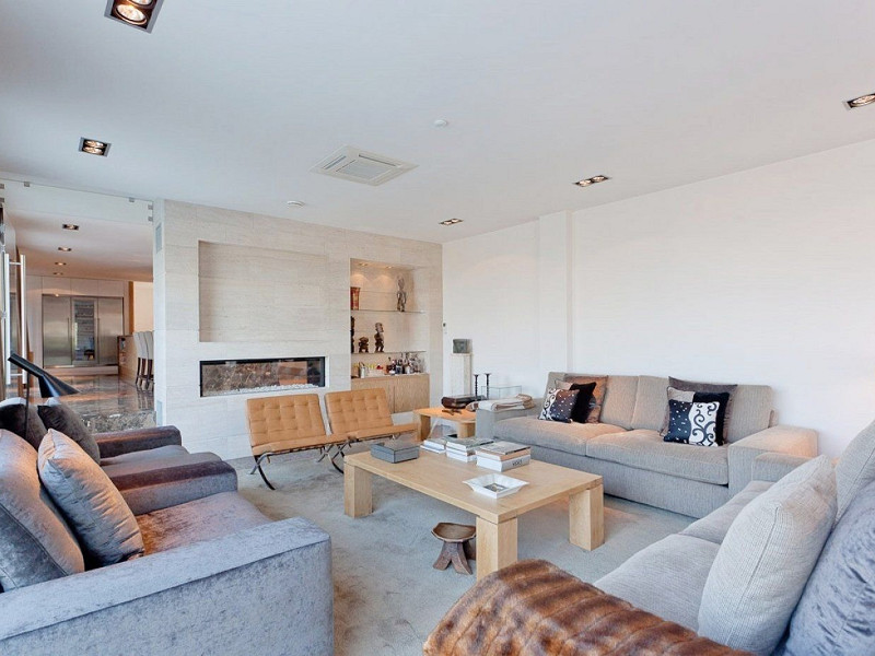 Дизайнерская вилла с видом на море в Сант-Андреу-де-Льяванерас, Барселона. Фото:  9