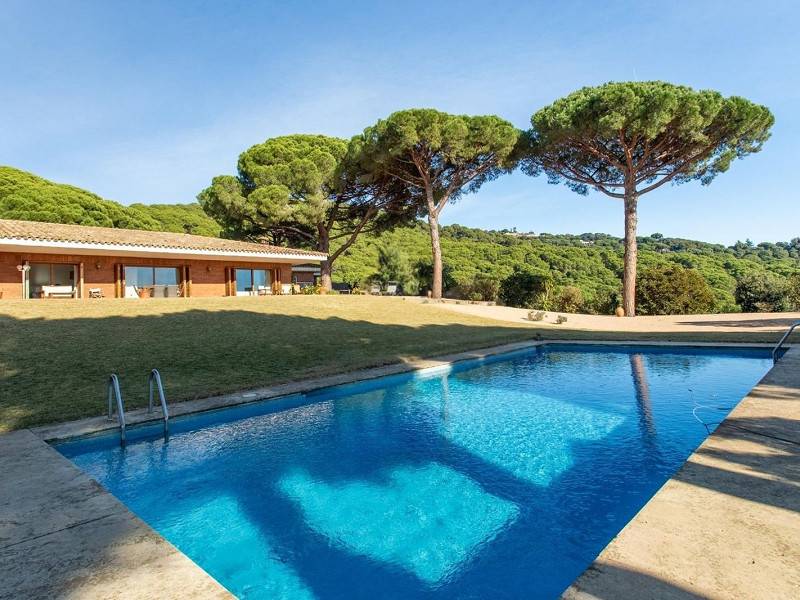 Single-Storey Mediterranean Villa with Sea Views in Sant Andreu de Llavaneres, Barcelona. Photo:  8