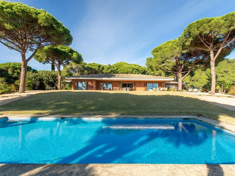 Single-Storey Mediterranean Villa with Sea Views in Sant Andreu de Llavaneres, Barcelona. Photo:  10