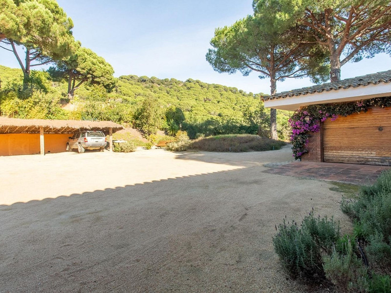 Single-Storey Mediterranean Villa with Sea Views in Sant Andreu de Llavaneres, Barcelona. Photo:  20