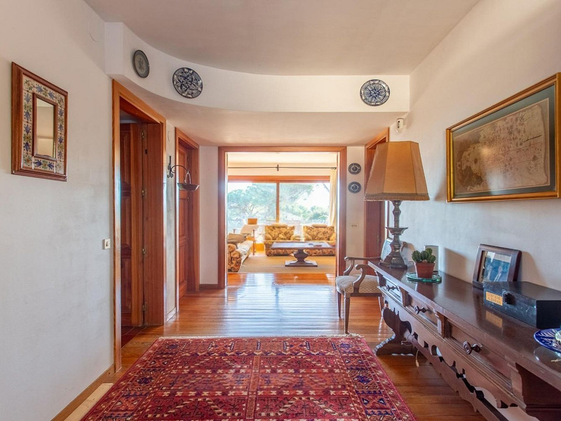 Single-Storey Mediterranean Villa with Sea Views in Sant Andreu de Llavaneres, Barcelona. Photo:  41