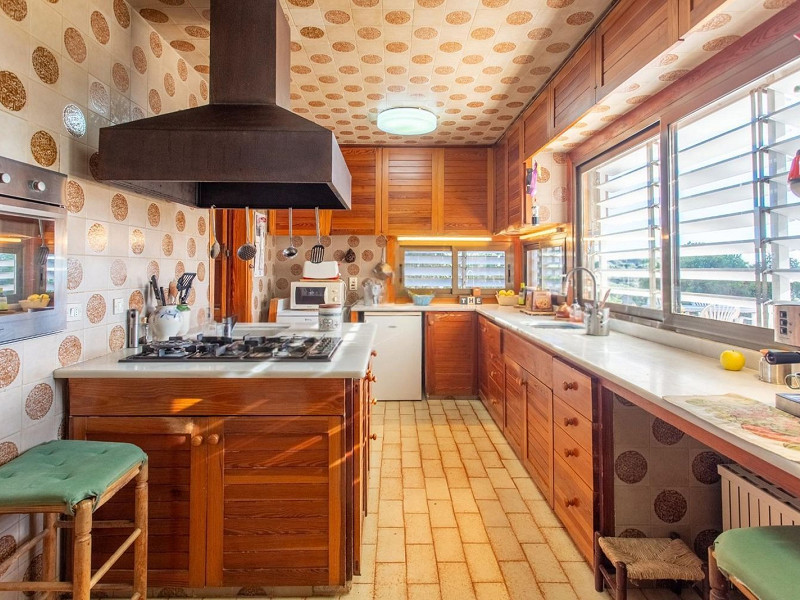 Single-Storey Mediterranean Villa with Sea Views in Sant Andreu de Llavaneres, Barcelona. Photo:  47