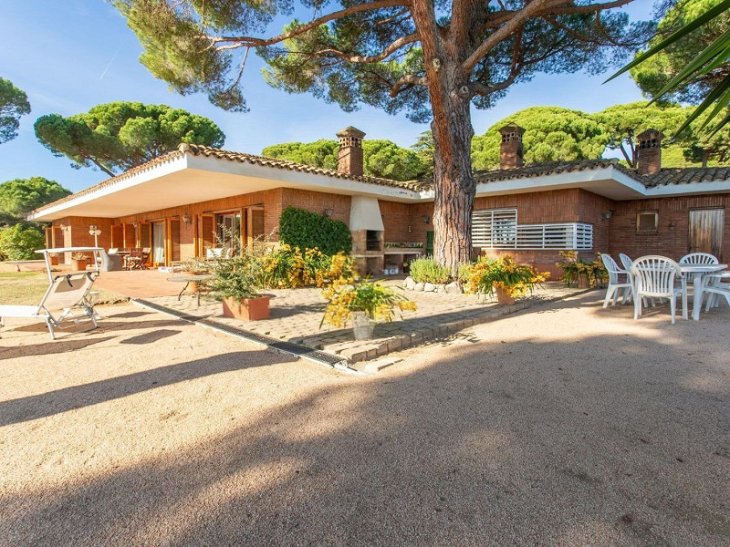 Single-Storey Mediterranean Villa with Sea Views in Sant Andreu de Llavaneres, Barcelona. Photo:  54