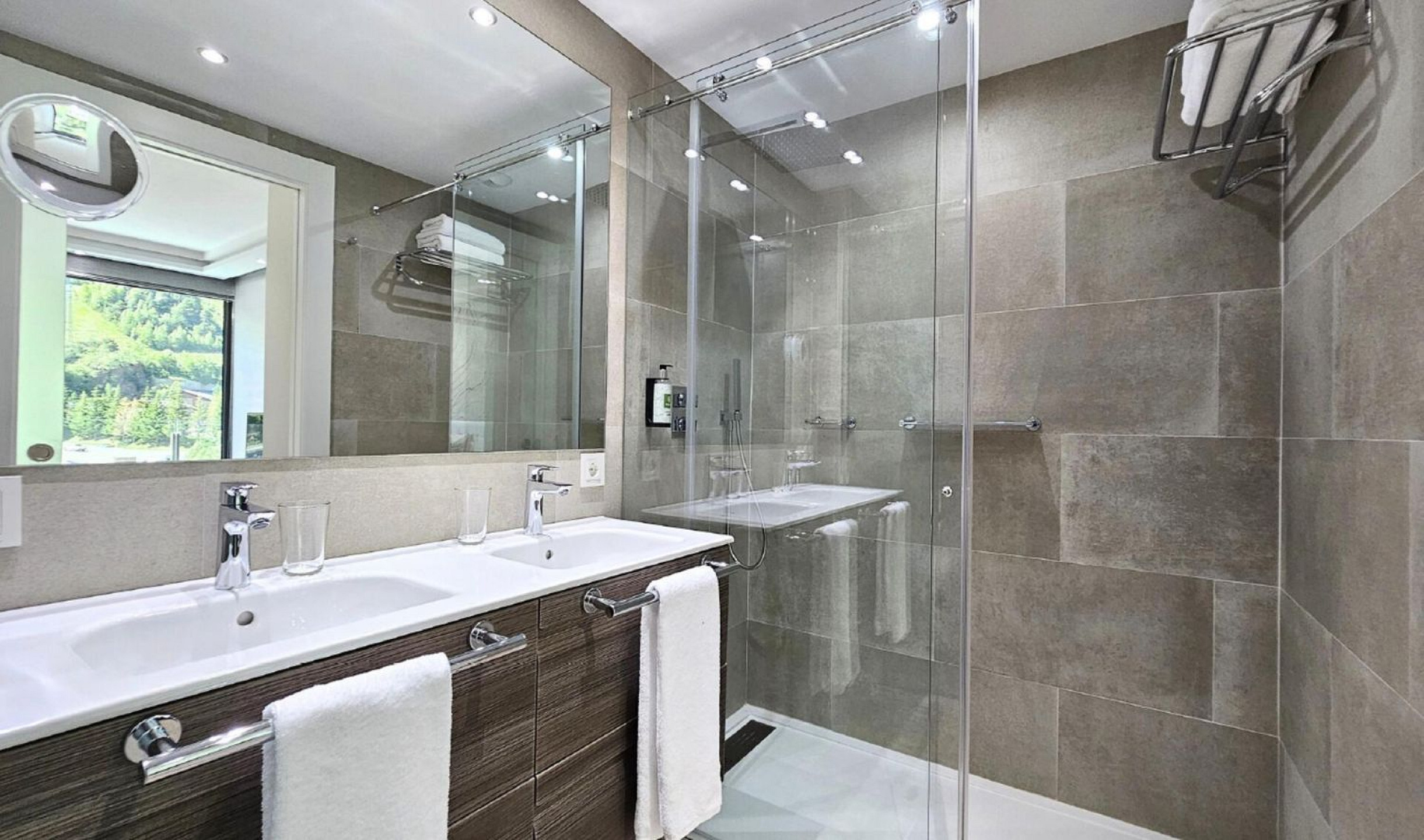 Апартамент с террасой и wellness-инфраструктурой в Эль-Тартере, Канильо