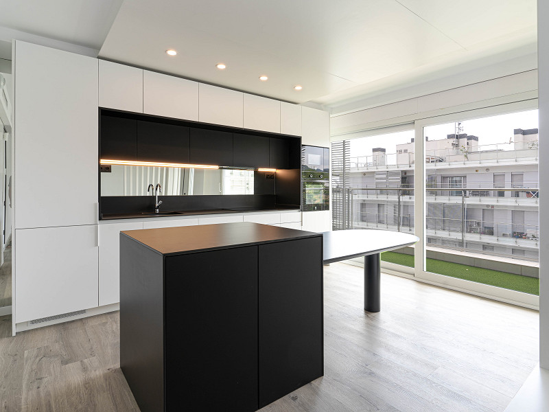 Contemporary Homes on the Seafront in Sant Andreu de Llavaneres, Barcelona. Photo:  11