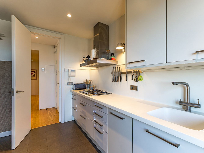 Эксклюзивный пентхаус с террасами и частным бассейном в районе Саррия, Барселона. Фото:  30