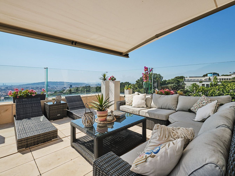 Luxury Villa with Terraces and Pool in Sarria, Barcelona