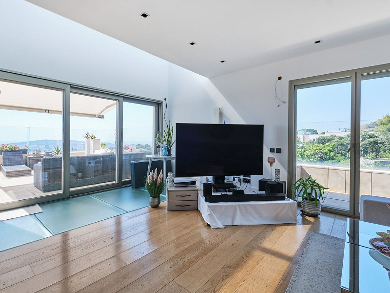 Luxury Villa with Terraces and Pool in Sarria, Barcelona. Photo:  6