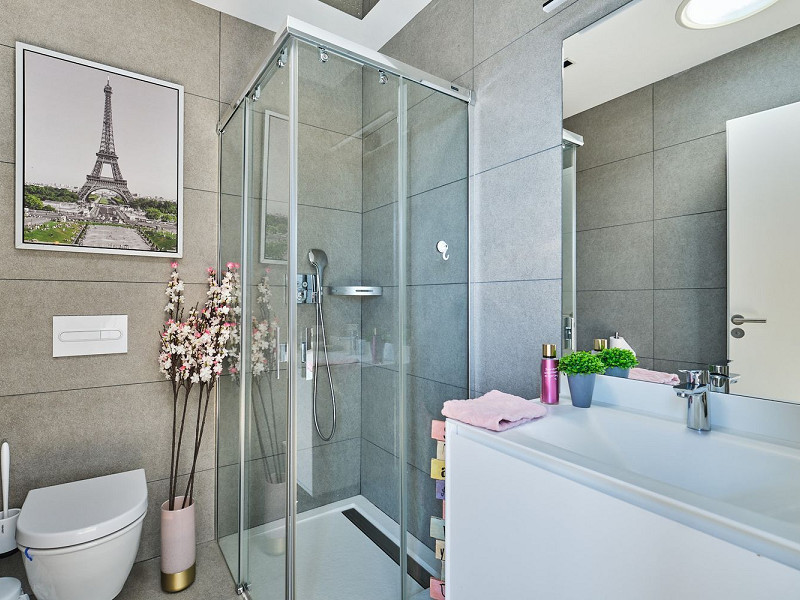 Luxury Villa with Terraces and Pool in Sarria, Barcelona. Photo:  8