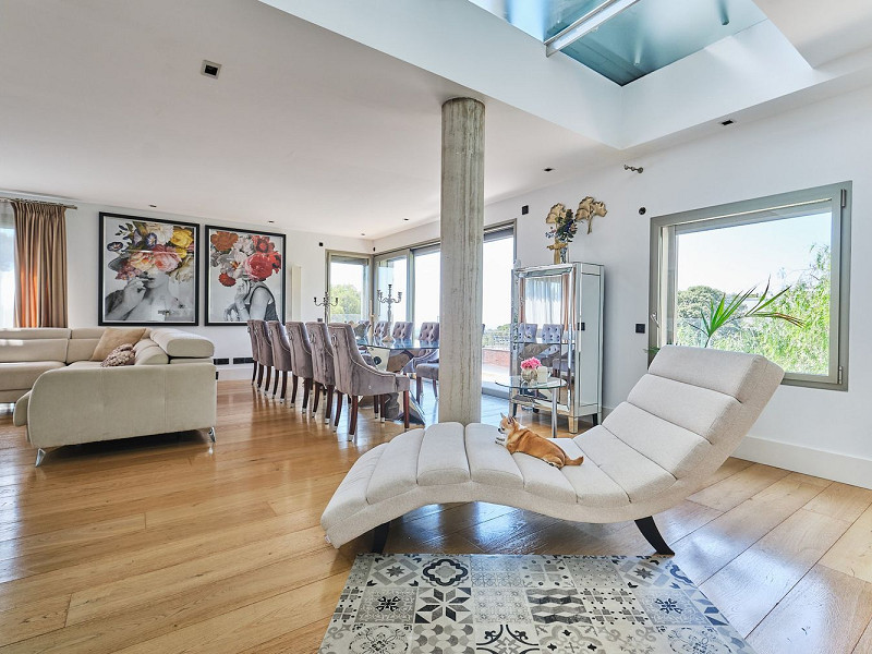 Luxury Villa with Terraces and Pool in Sarria, Barcelona. Photo:  9