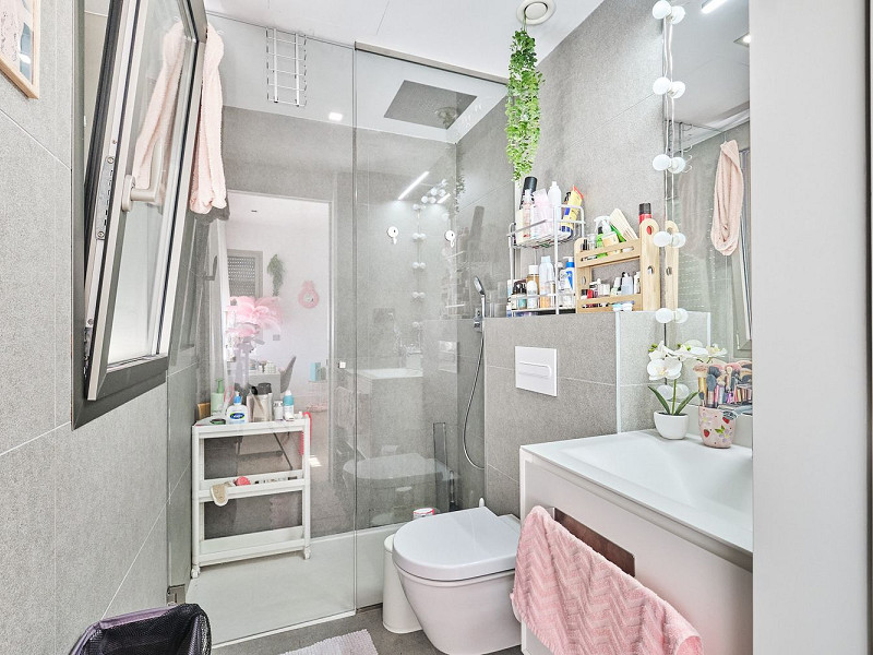 Luxury Villa with Terraces and Pool in Sarria, Barcelona. Photo:  25